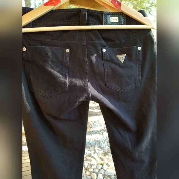 Black Jean's Guess Brand Vietnam Womans Size 28 Medium - Picture 4 of 13